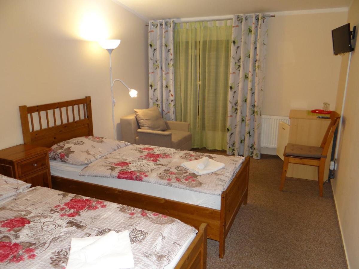 Single Room,783132336:JPEG